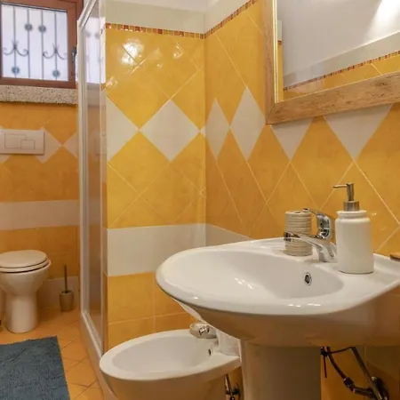 Amsicora 8 Lt Guest house